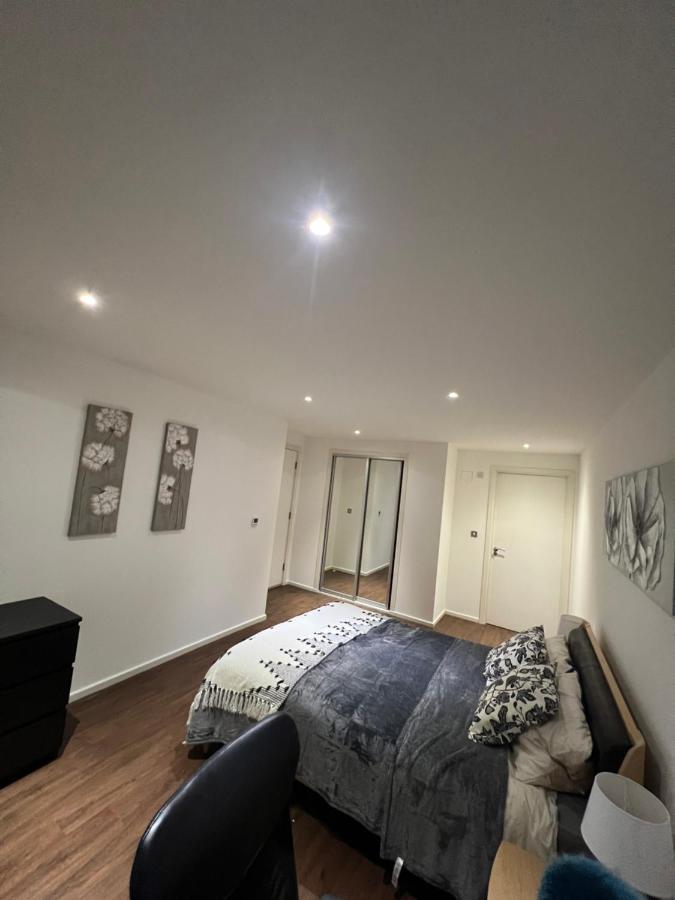 Royal Victoria Flat2 Appartement Londen Buitenkant foto