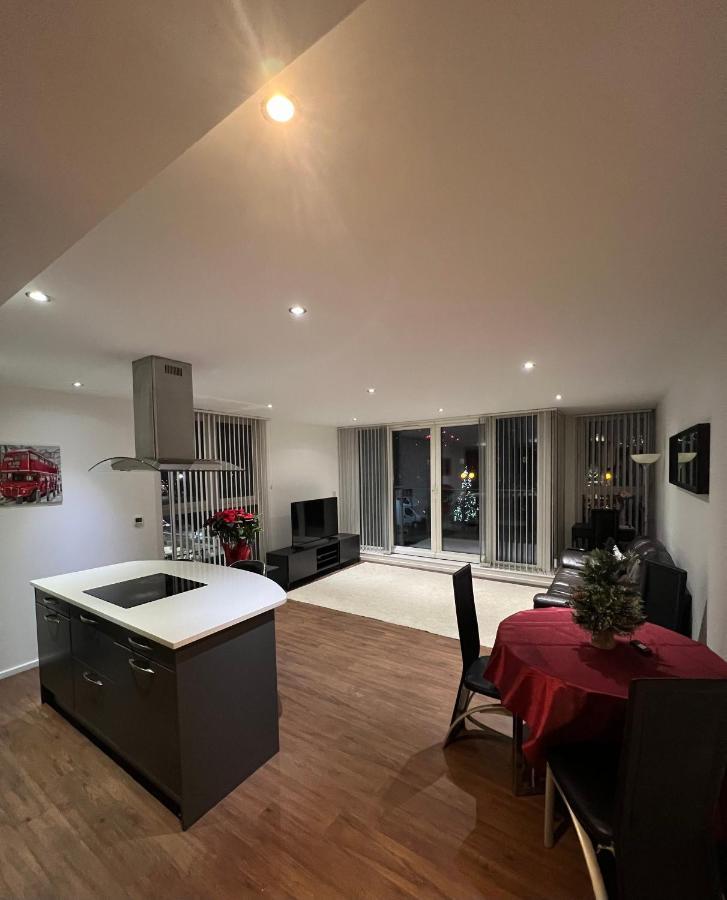 Royal Victoria Flat2 Appartement Londen Buitenkant foto