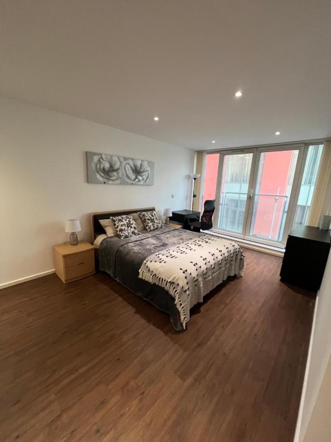 Royal Victoria Flat2 Appartement Londen Buitenkant foto